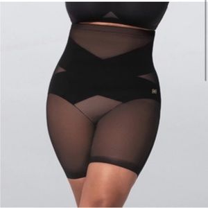 Honeylove sculpt wear short in black